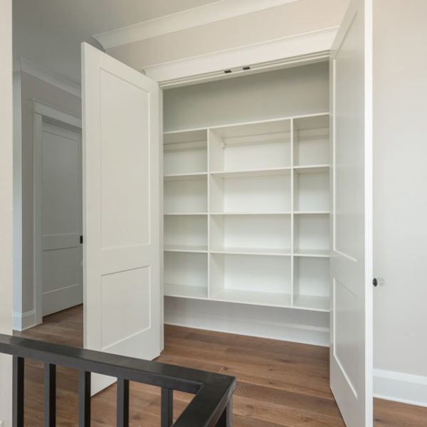 Wall Mount Closet Systems | Professional Installers in Tampa Bay