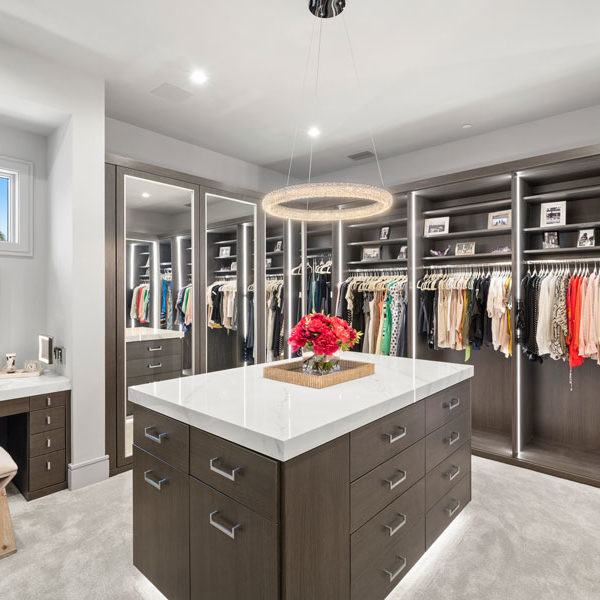 Custom Closets with Lighting | Serving Tampa Bay!